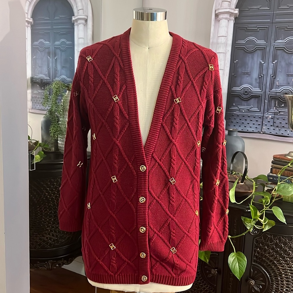 Mangnolia burgundy cardigan ladies size M !